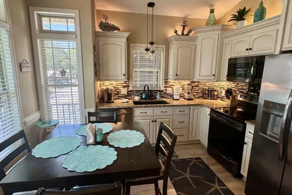 Pet-Friendly Ocean Lakes 3BR Beach House | Limo Golf Cart Included | Sleeps 5 - Image 1