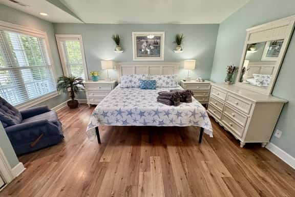 The Salty Rooster | Ocean Lakes 4BR | Golf Cart + Fire Pit | Sleeps 8 - Image 1