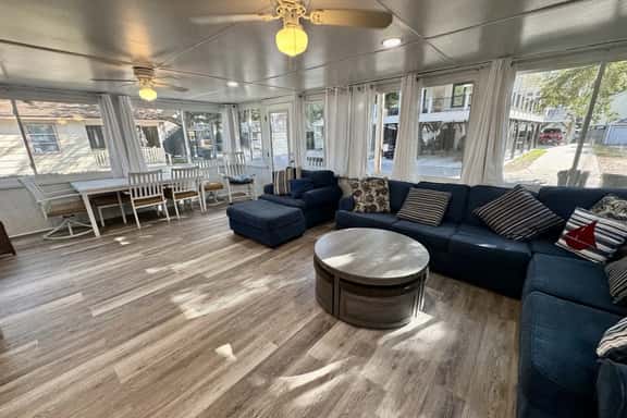 Pet-Friendly Ocean Lakes 4BR | Limo Golf Cart | Sleeps 9 - Image 1
