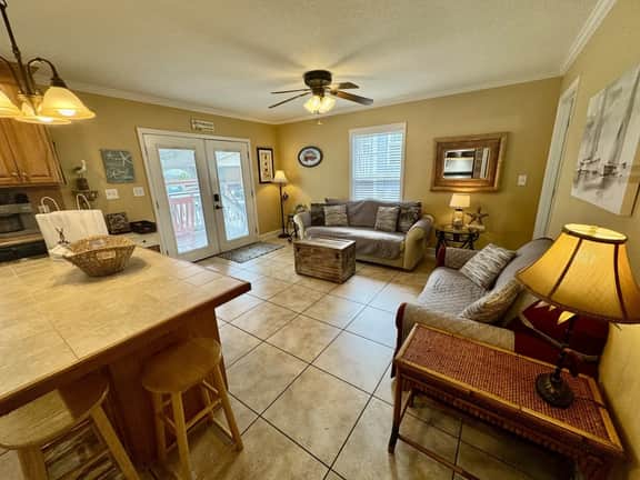Pet-Friendly Ocean Lakes Beach House | Free Golf Cart | Sleeps 7 | Myrtle Beach - Image 4