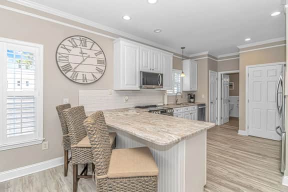 Luxury Waterfront Ocean Lakes Home | 4BR | Sleeps 10 | 2 Complimentary Golf Carts - Image 4