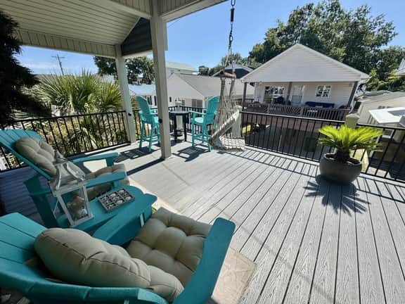 Pet-Friendly Ocean Lakes 3BR Beach House | Limo Golf Cart Included | Sleeps 5 - Image 2