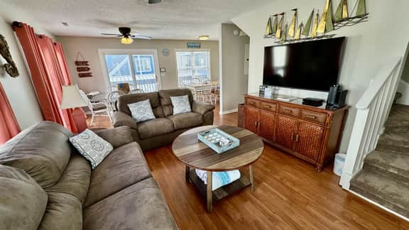 Ocean Lakes 4BR Beach House | 2 Golf Carts | Steps to Beach | Sleeps 11 - Image 2