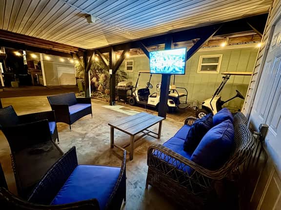 Ocean Lakes 4BR Beach House | 2 Golf Carts | Steps to Beach | Sleeps 11 - Image 3